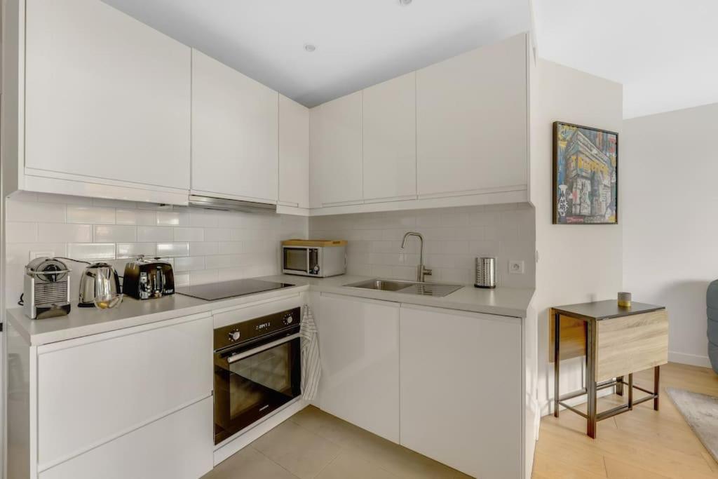 Espace Champerret - 1 Bedroom 4 People Левалуа-Пере Экстерьер фото